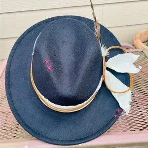Brand New Gold Feather Black Fashion Hat Rose and Gold Feather Wide Brim Hat - Black – A Line Called K main image 4